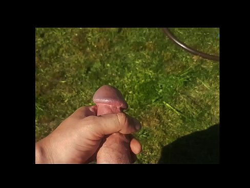 ❤️ داغ داغ بیدمشک صورتی خود را لعنت کرده و با سرپیچ در یک باغ تابستانی کم می کند پورنو در fa.redpornpictures.ru ❤